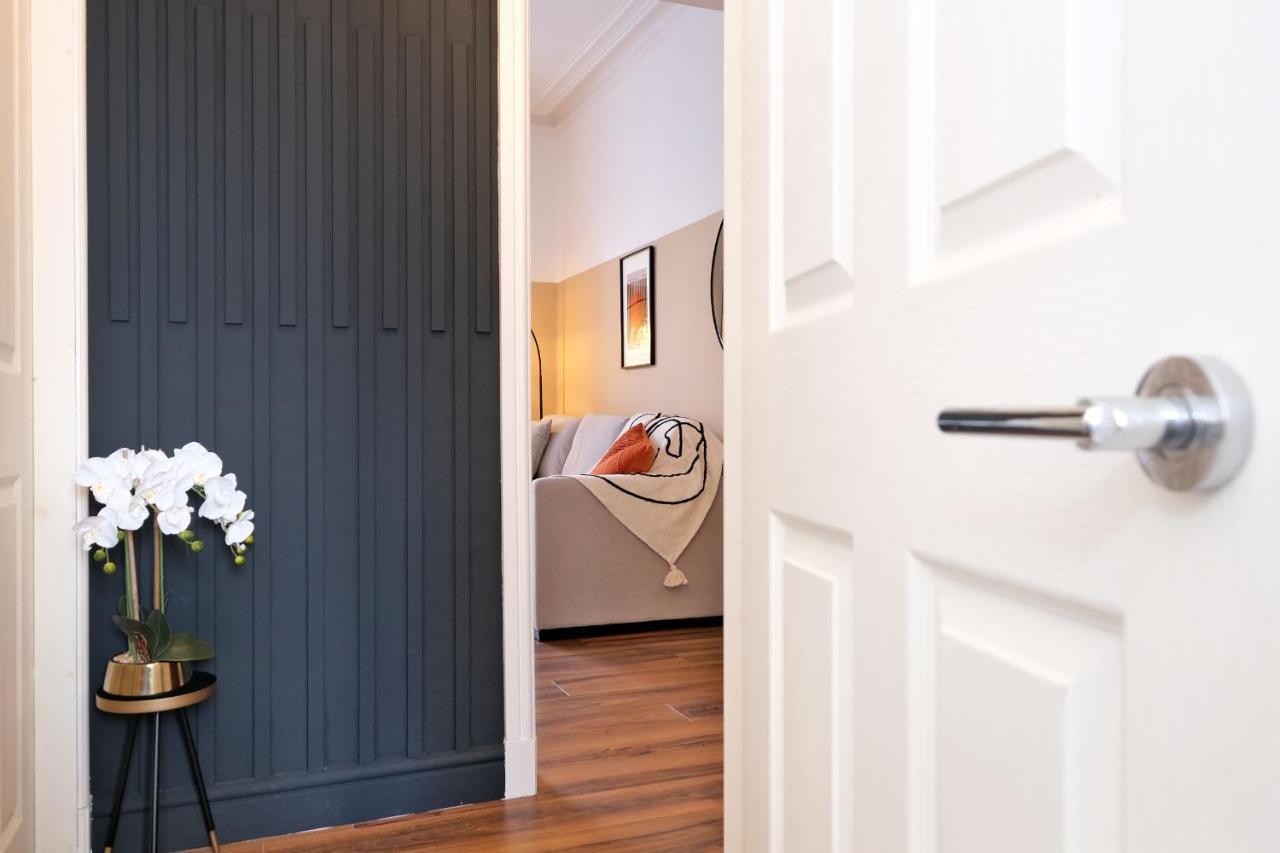 Sensational West End Living With Bicocca