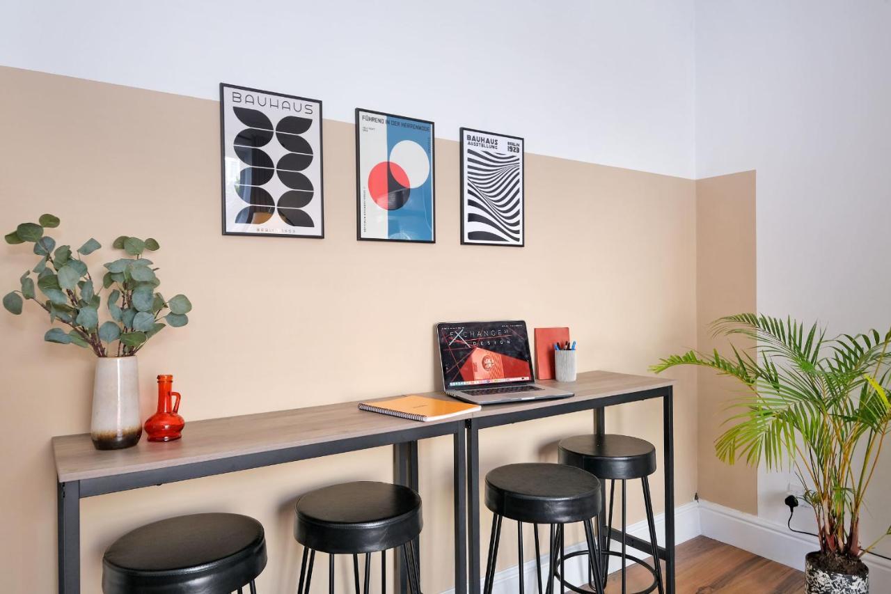 Sensational West End Living With Bicocca *