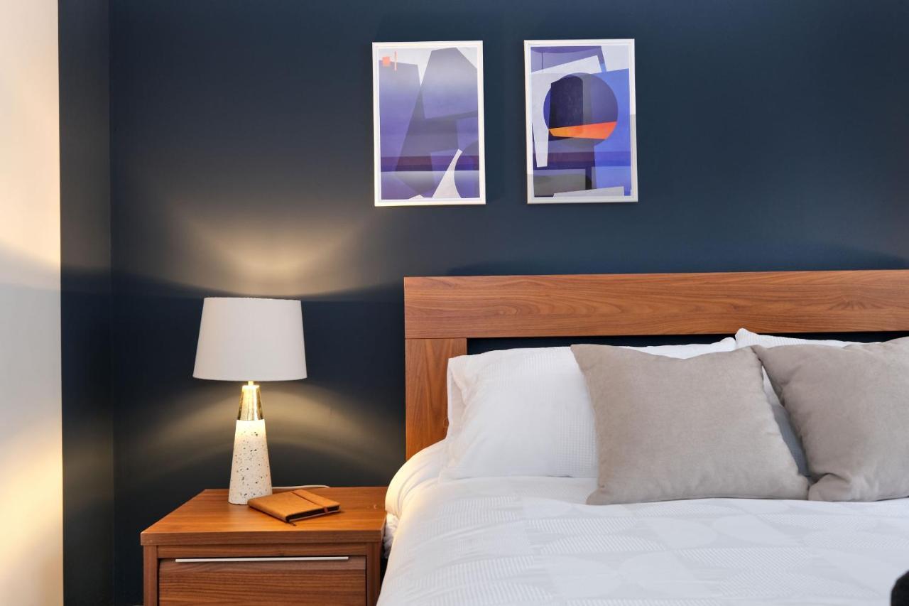 Apartment Sensational West End Living With Bicocca