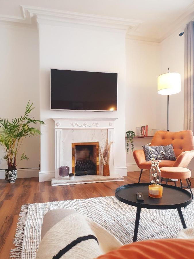 Sensational West End Living With Bicocca Apartment Aberdeen