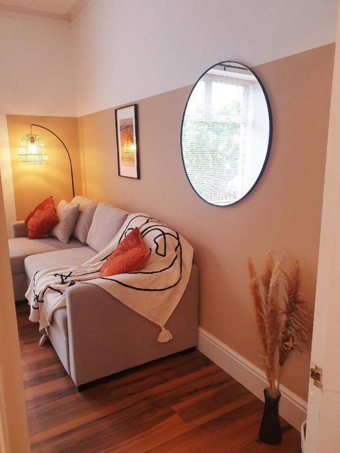 Apartment Sensational West End Living With Bicocca Aberdeen